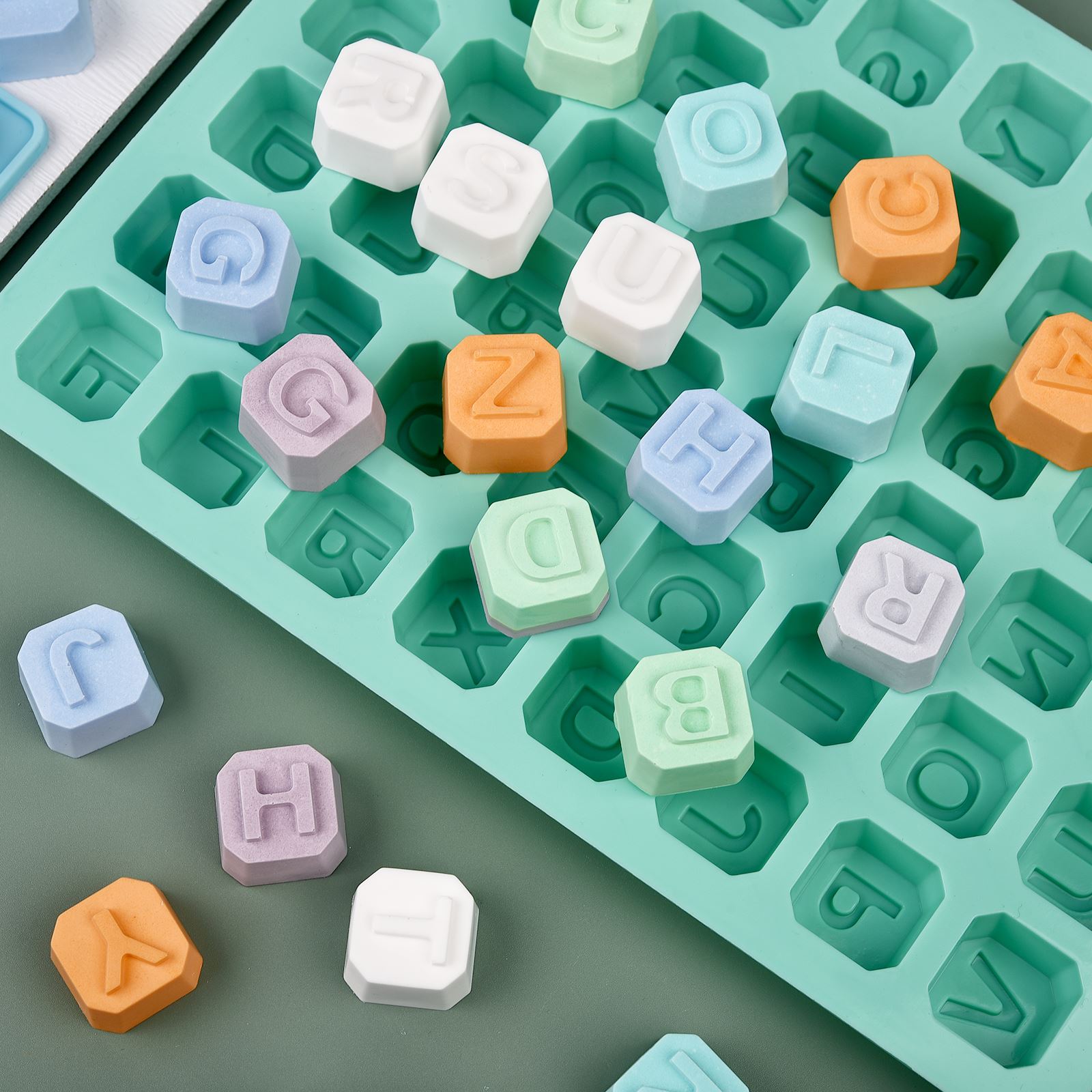 48 Letter Enghish Alphabet let - огляд і ціна Soap Making Supplies Australia
